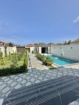Satılır 7 otaqlı həyət evi 350 m²