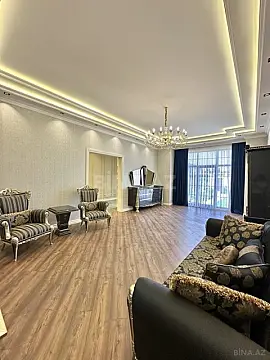 Satılır 7 otaqlı həyət evi 350 m²