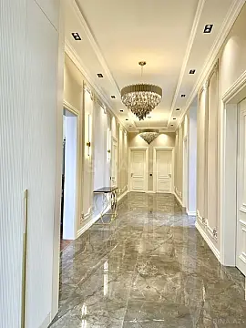 Satılır 7 otaqlı həyət evi 350 m²