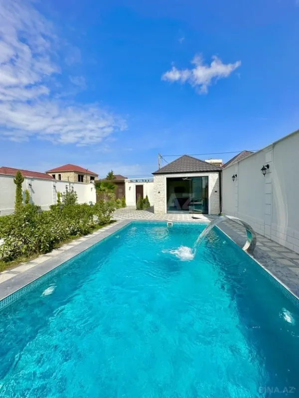 Satılır 7 otaqlı həyət evi 350 m²