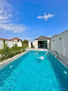 Satılır 7 otaqlı həyət evi 350 m²