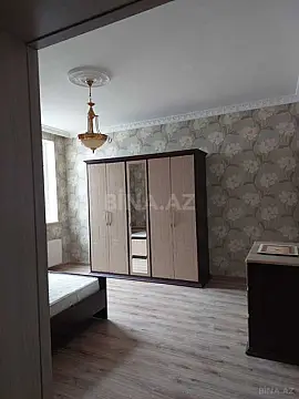 Satılır 9 otaqlı həyət evi 250 m²