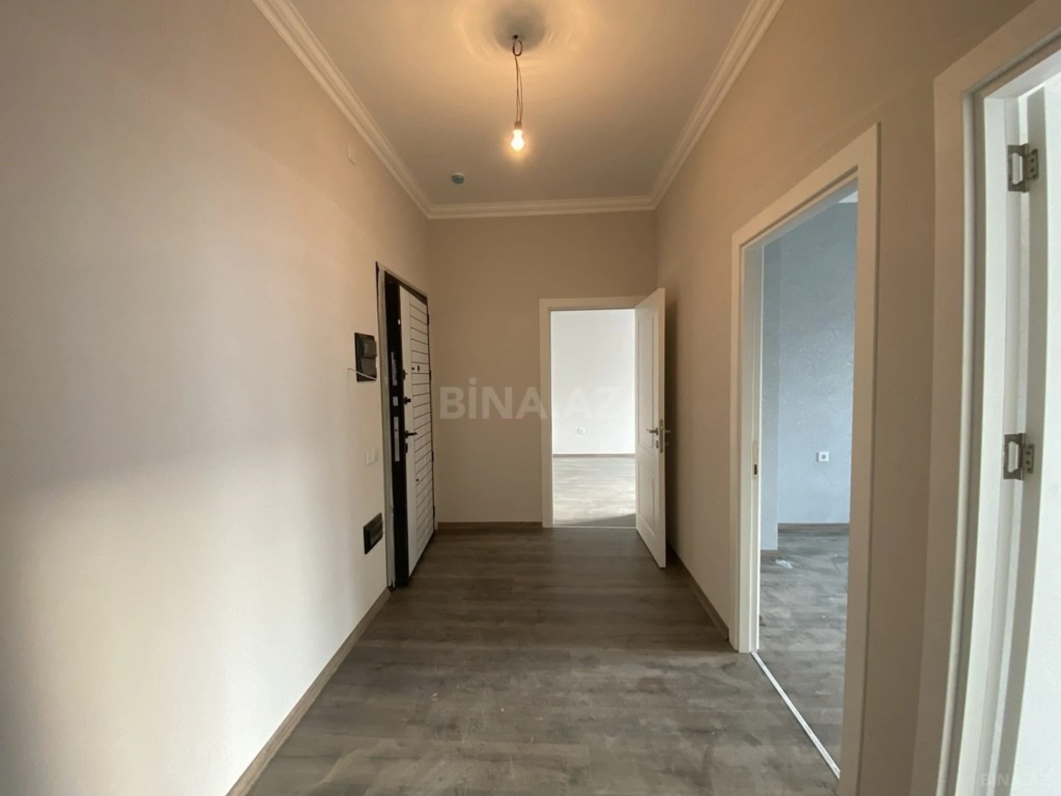 Satılır 3 otaqlı mənzil 76.9 m²