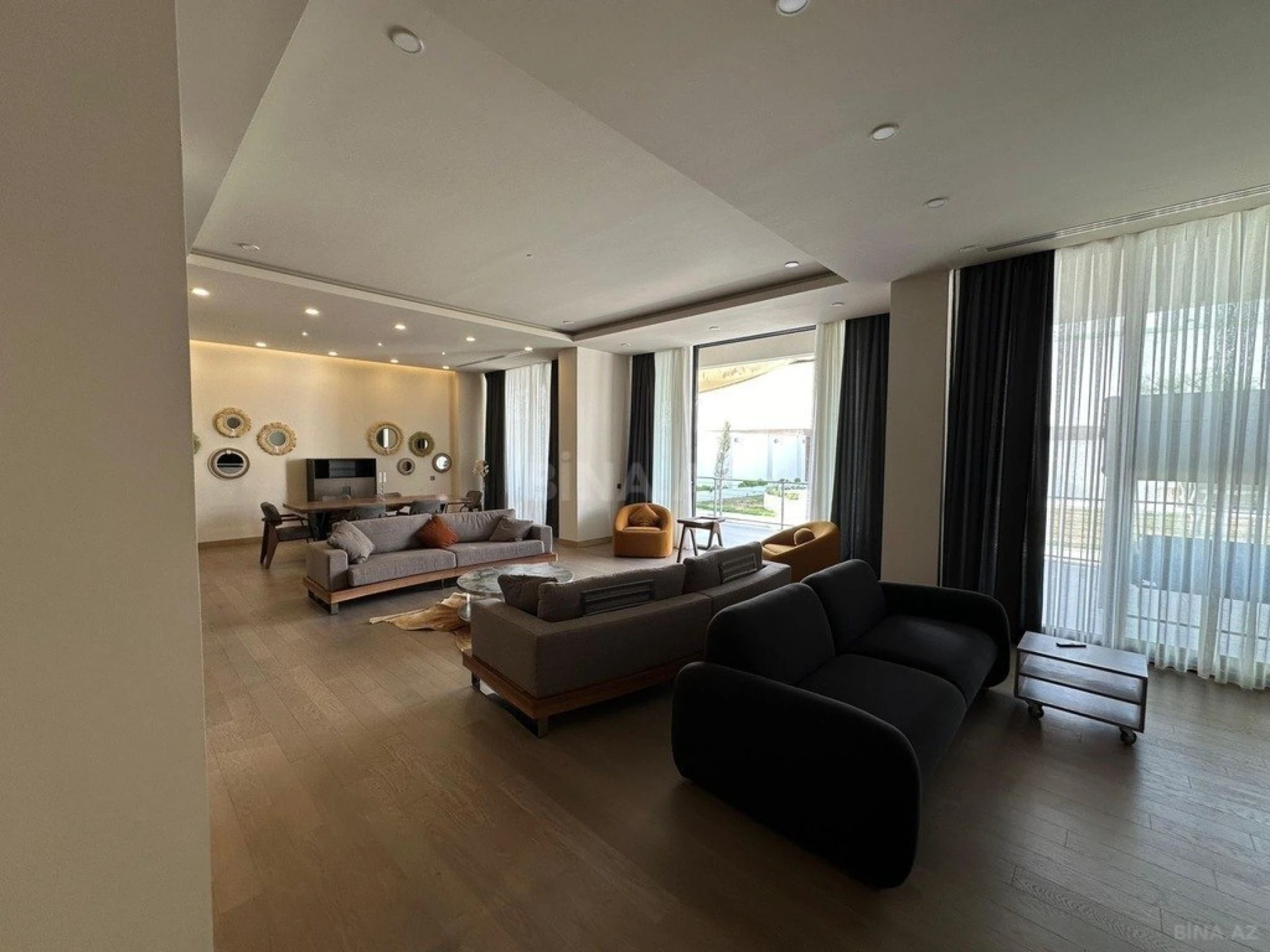 Kirayə verilir 6 otaqlı həyət evi 350 m²