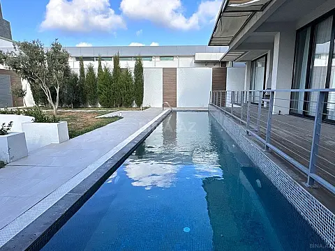 Kirayə verilir 6 otaqlı həyət evi 350 m²