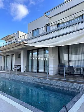 Kirayə verilir 6 otaqlı həyət evi 350 m²