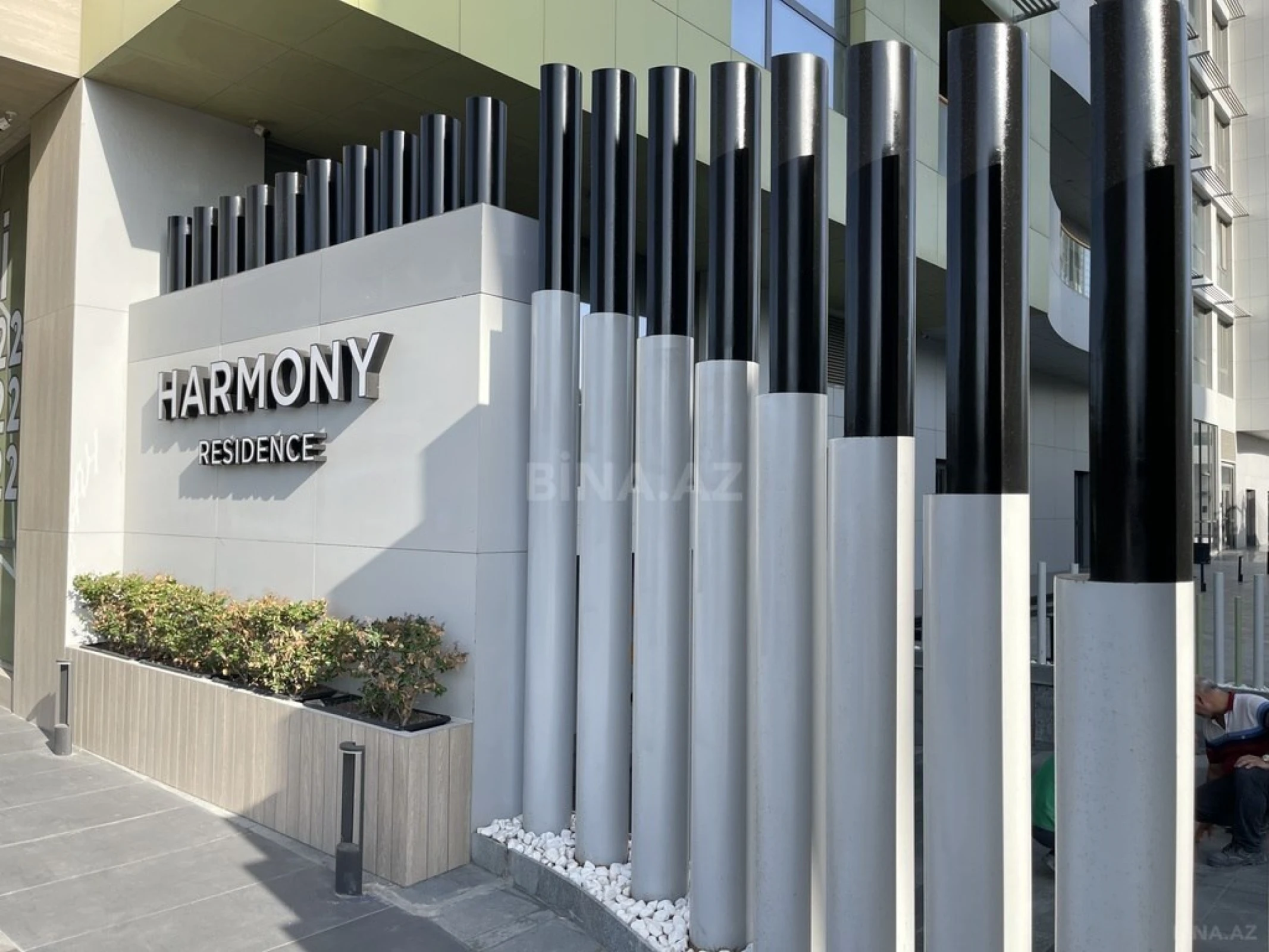 Satılır 4 otaqlı mənzil 248 m²