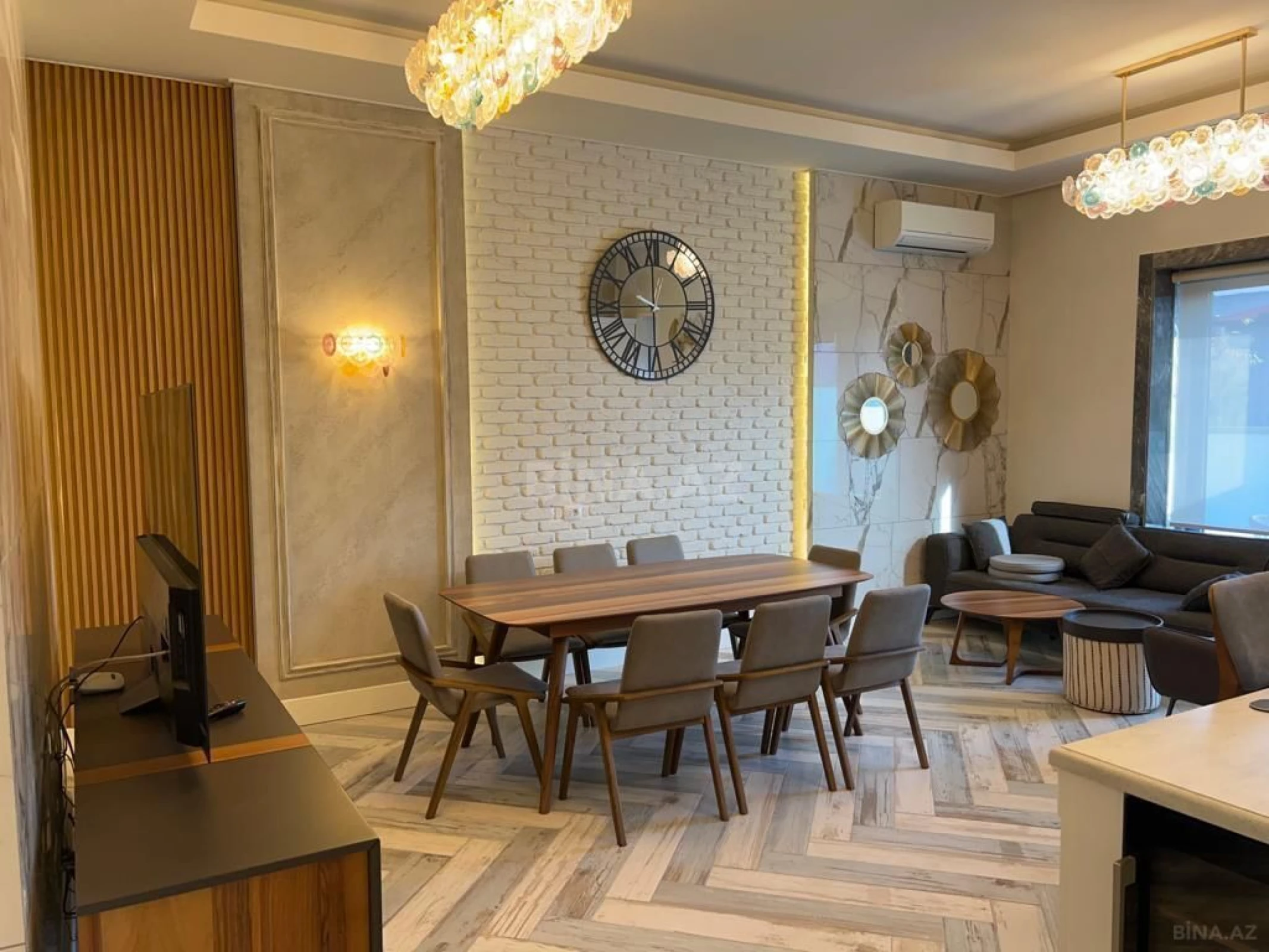 Satılır 6 otaqlı həyət evi 400 m²