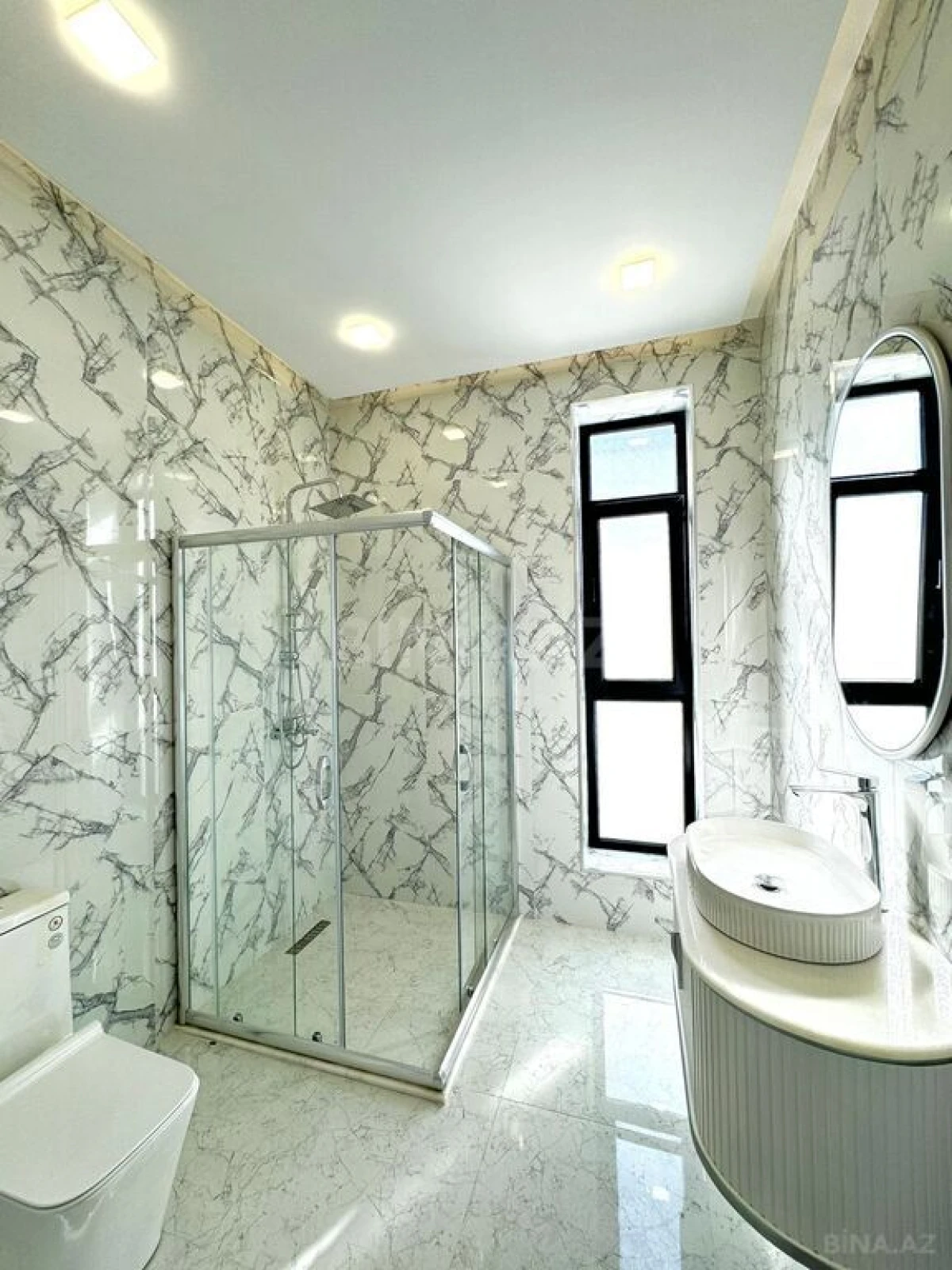 Satılır 5 otaqlı həyət evi 220 m²