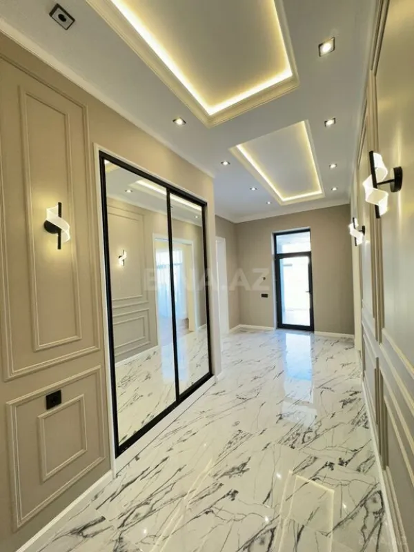 Satılır 5 otaqlı həyət evi 220 m²