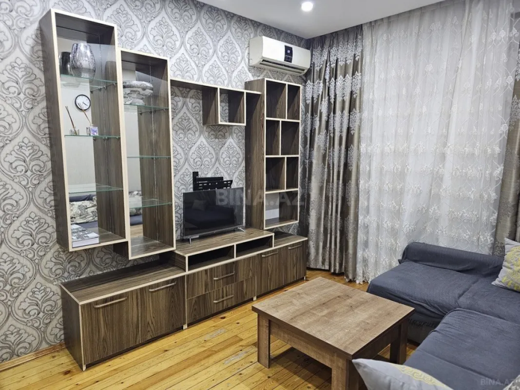 Kirayə verilir 2 otaqlı mənzil 60 m²