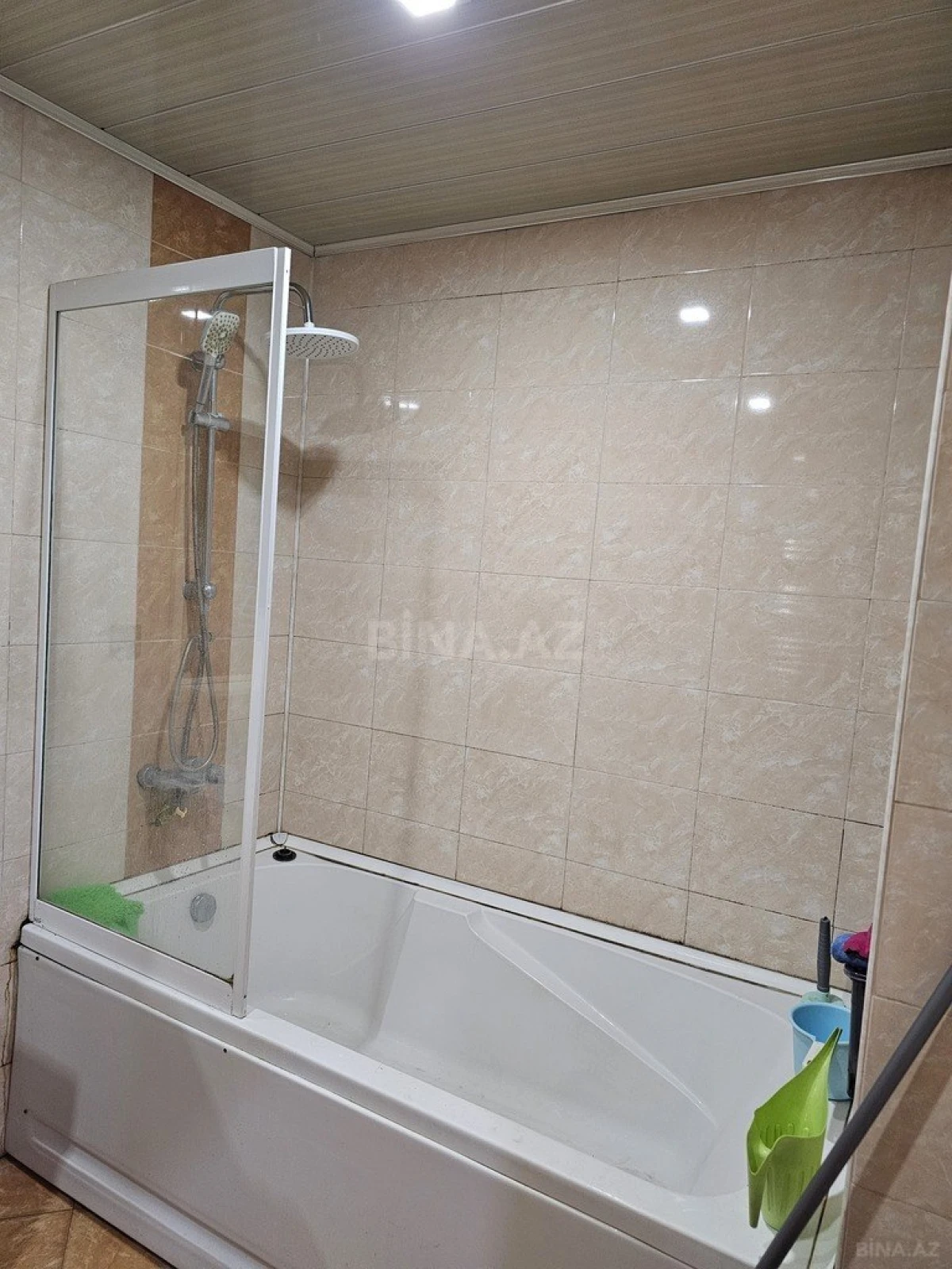 Kirayə verilir 2 otaqlı mənzil 60 m²