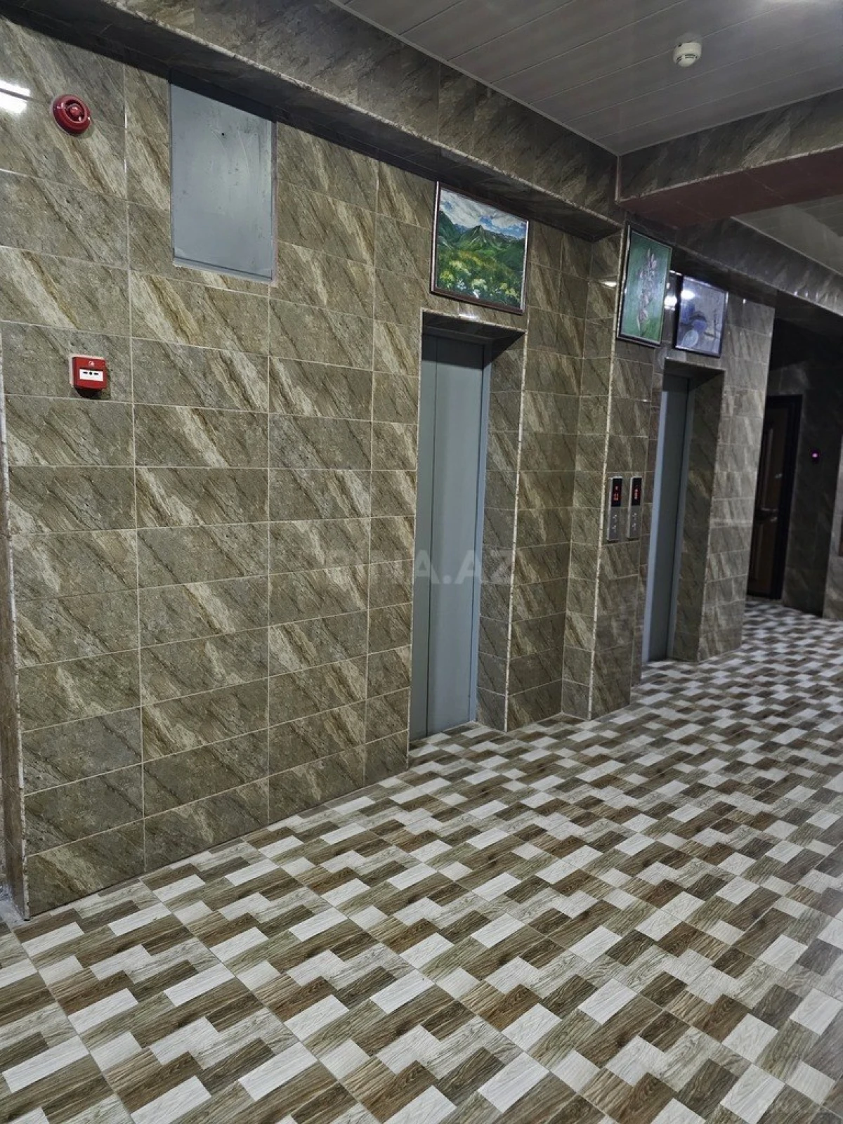 Kirayə verilir 2 otaqlı mənzil 60 m²