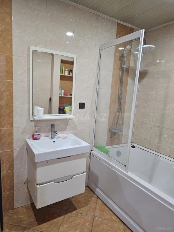 Kirayə verilir 2 otaqlı mənzil 60 m²