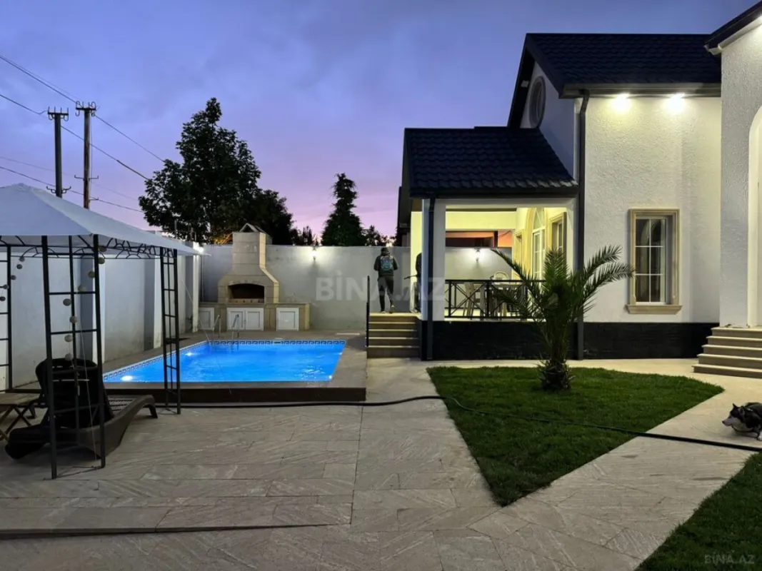 Kirayə verilir 5 otaqlı həyət evi 240 m²