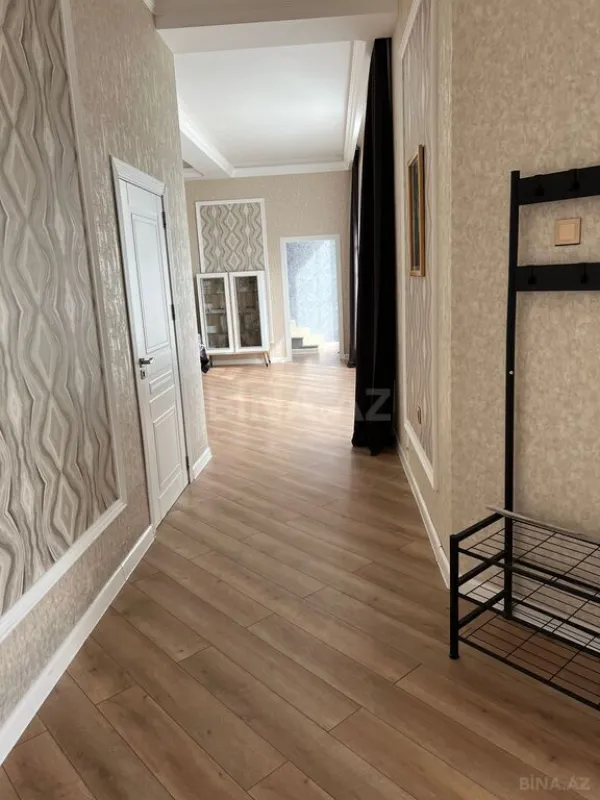 Kirayə verilir 5 otaqlı həyət evi 240 m²