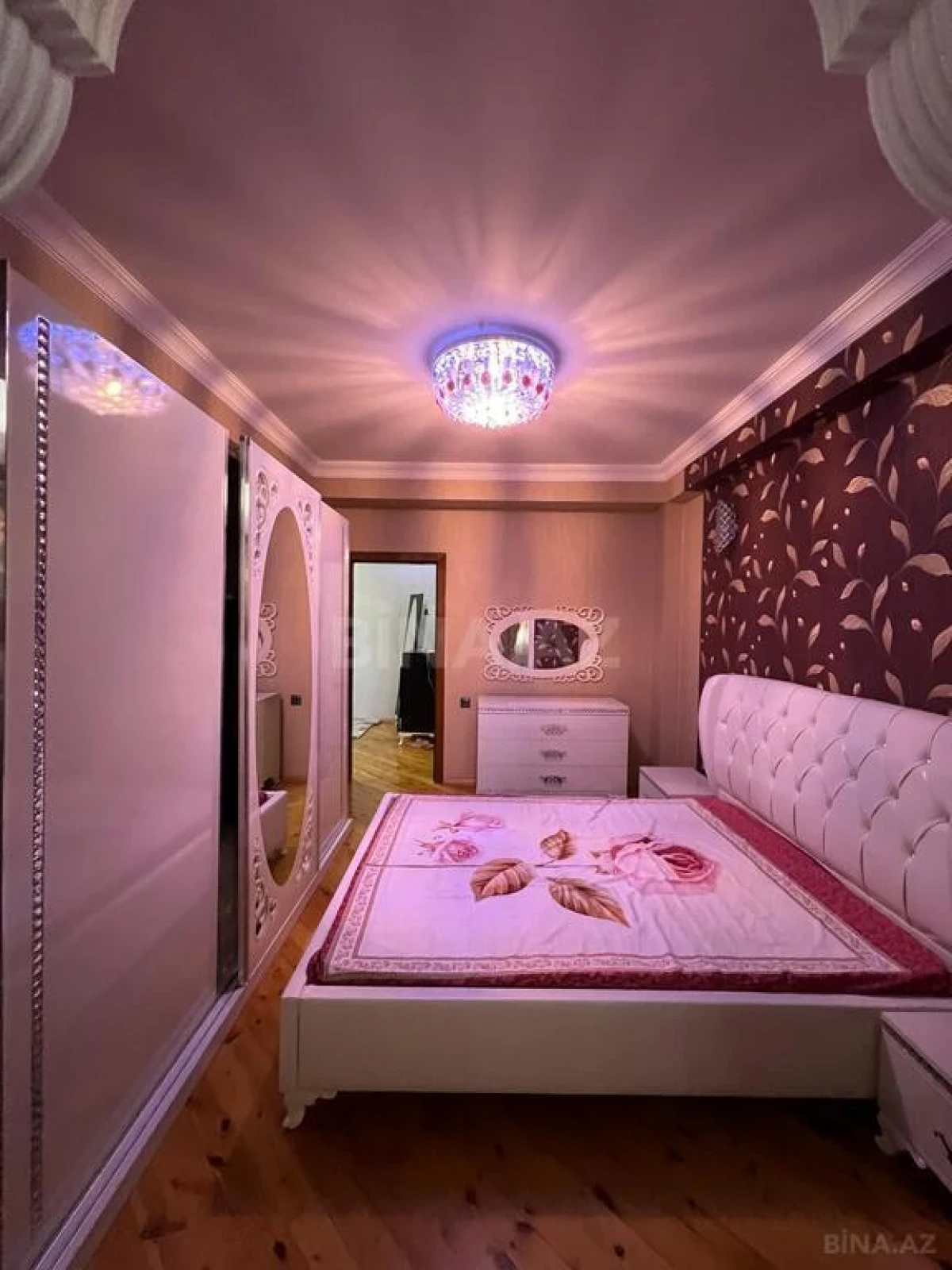 Satılır 3 otaqlı mənzil 88 m²