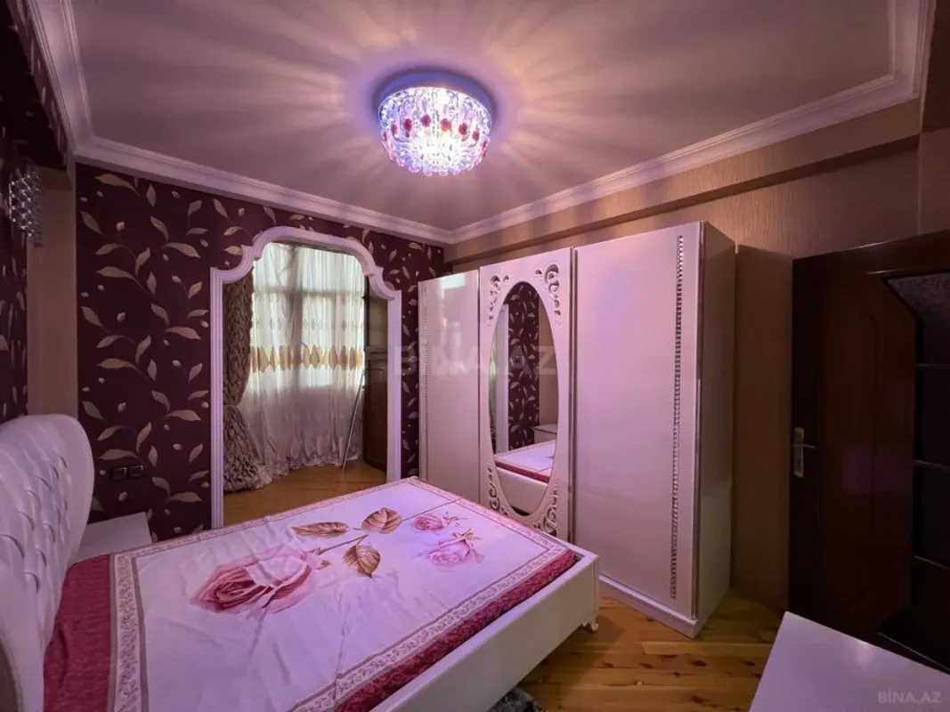 Satılır 3 otaqlı mənzil 88 m²
