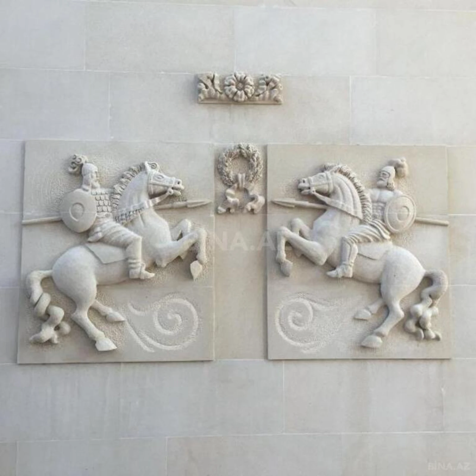 Satılır 12 otaqlı həyət evi 800 m²