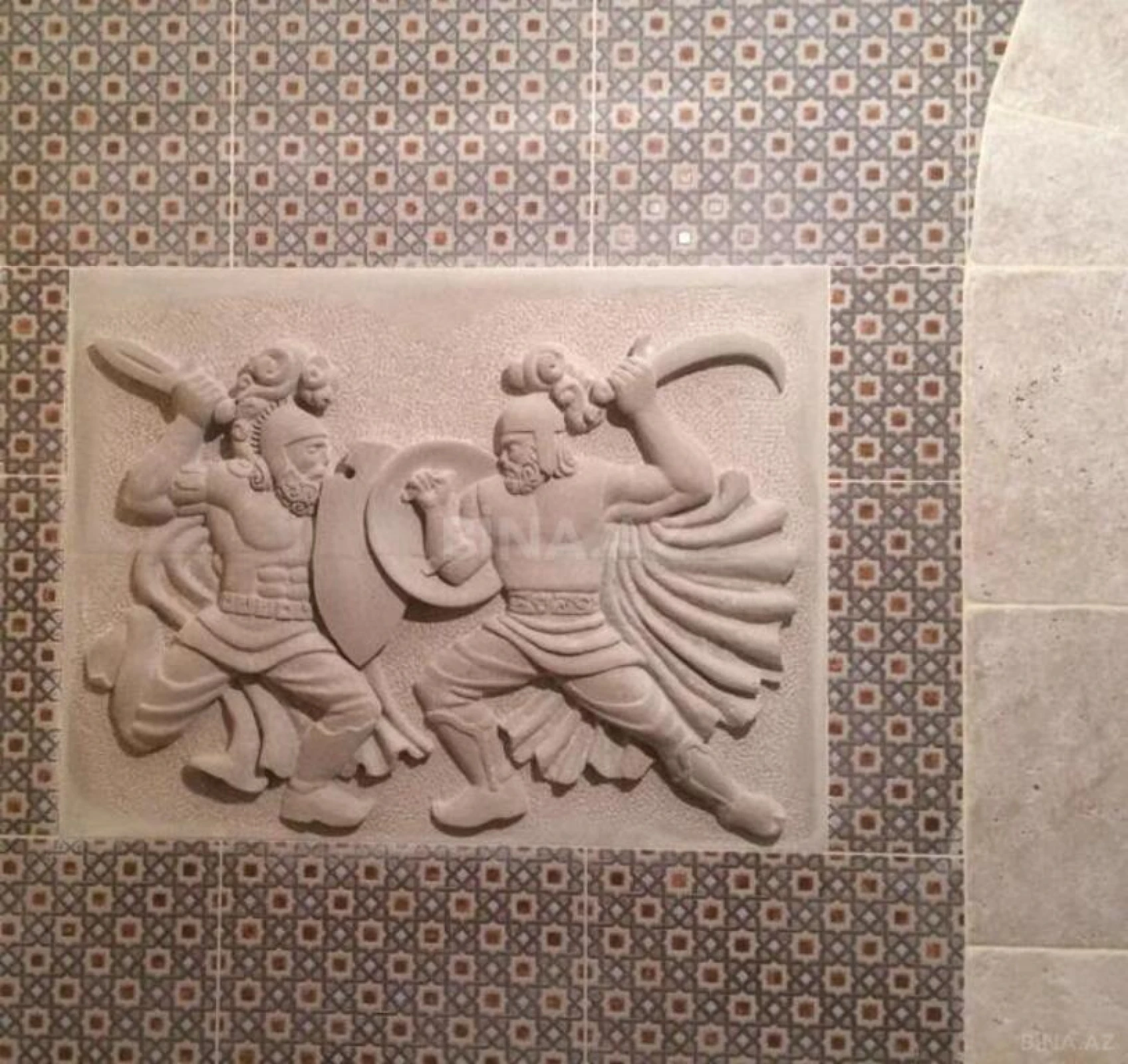 Satılır 12 otaqlı həyət evi 800 m²