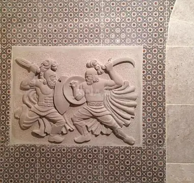 Satılır 12 otaqlı həyət evi 800 m²