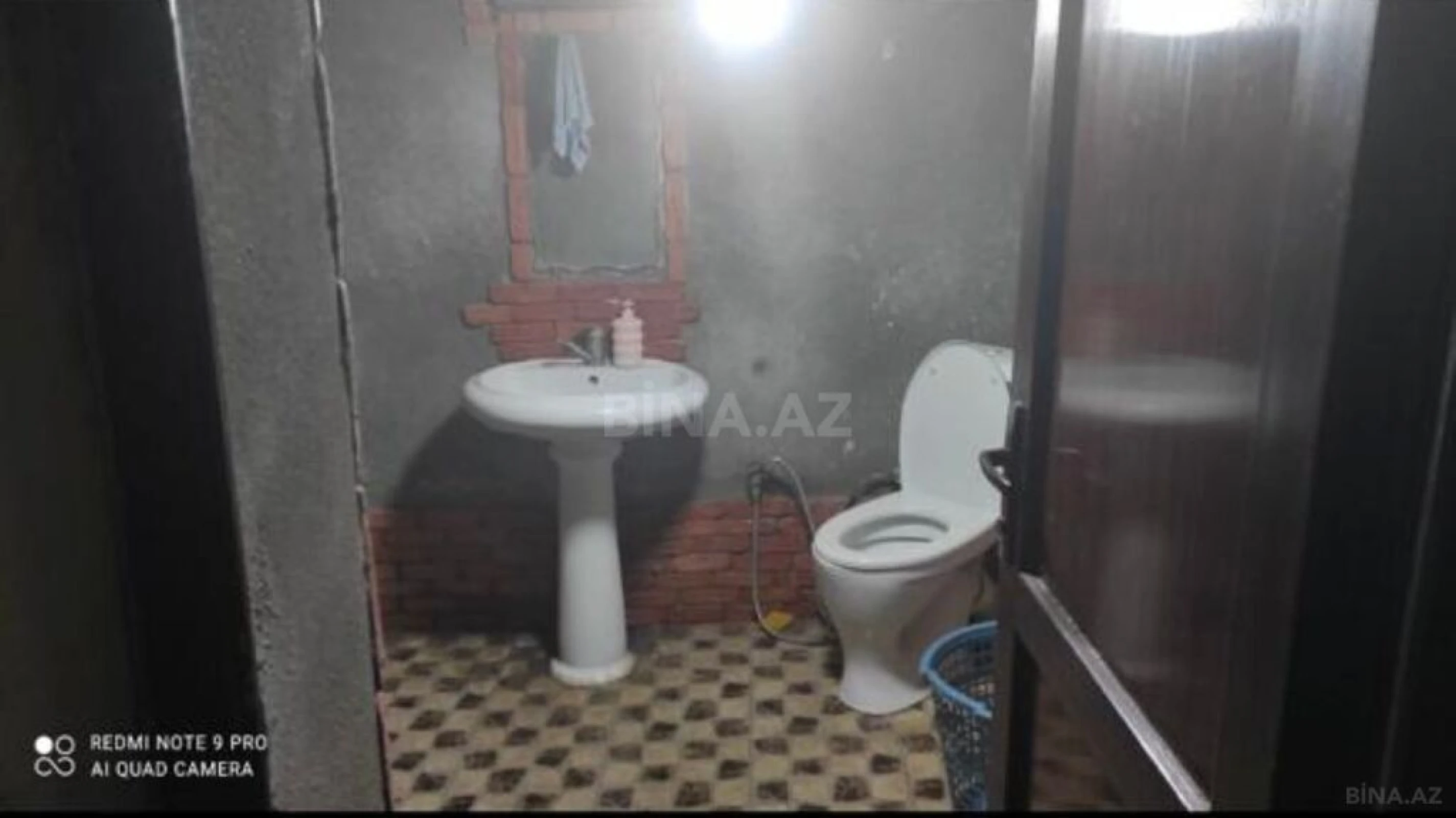 Satılır 6 otaqlı həyət evi 480 m²