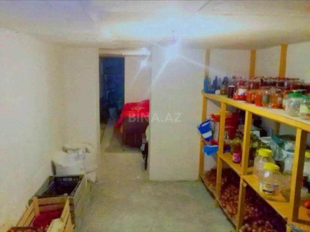 Satılır 6 otaqlı həyət evi 480 m²