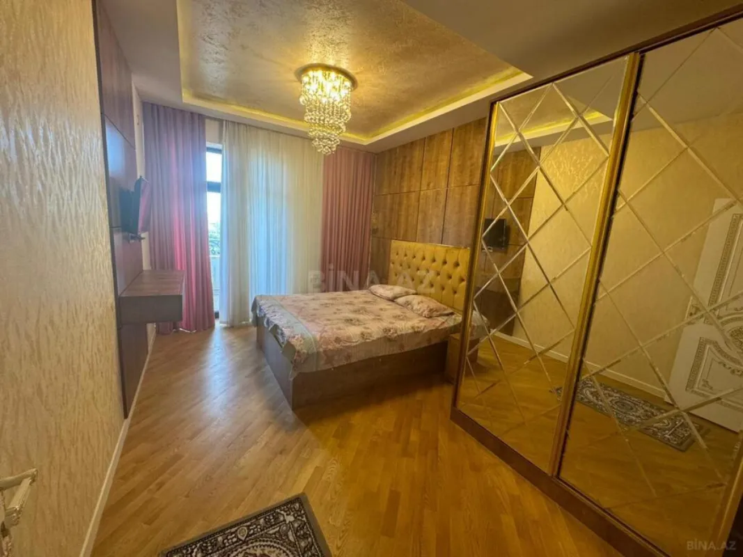Kirayə verilir 2 otaqlı mənzil 68 m²