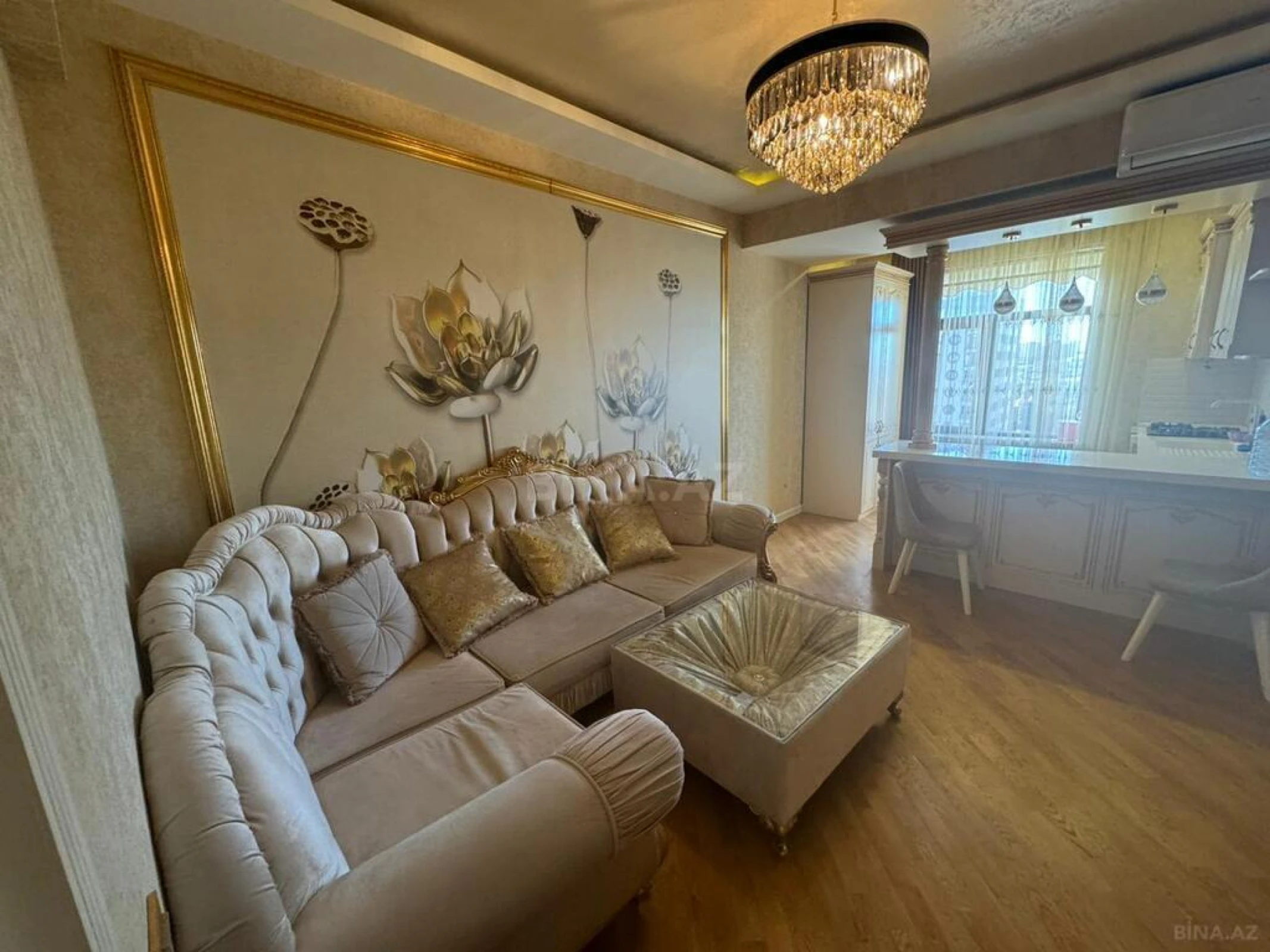 Kirayə verilir 2 otaqlı mənzil 68 m²