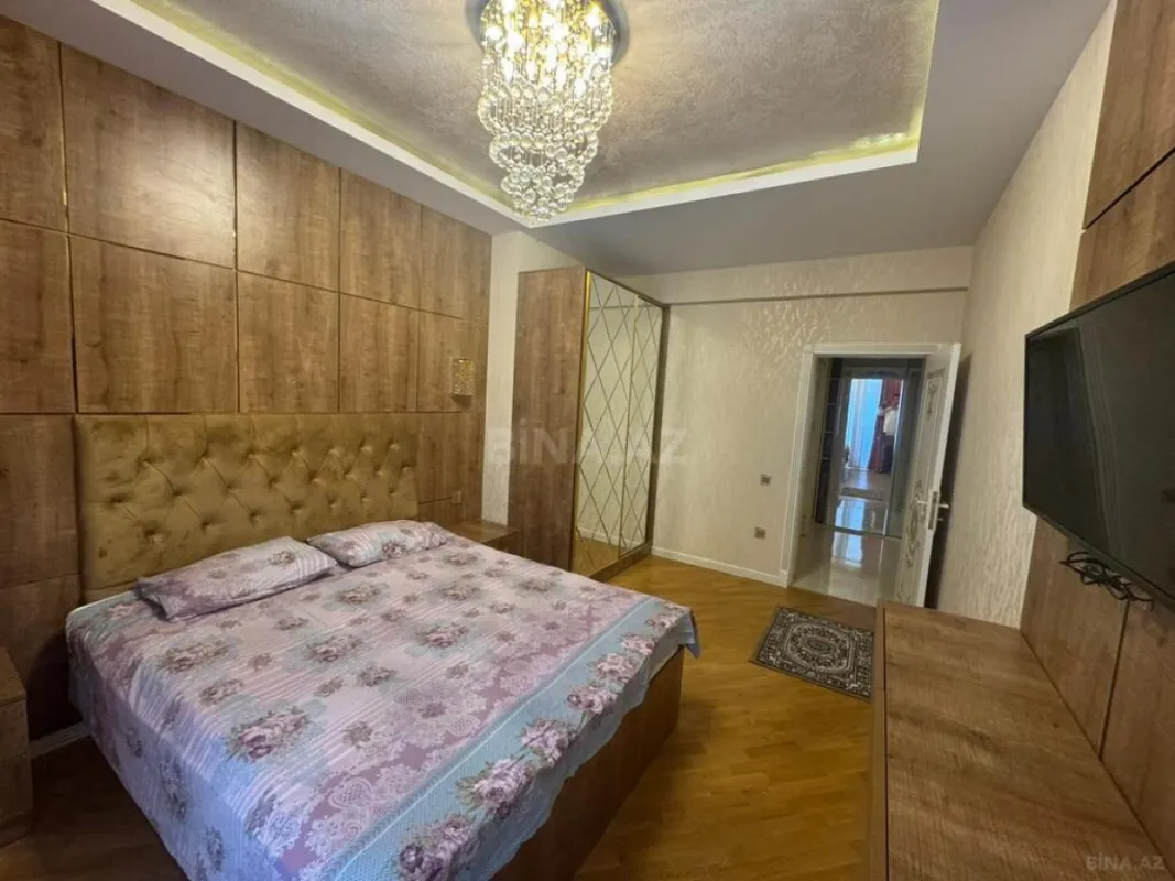 Kirayə verilir 2 otaqlı mənzil 68 m²