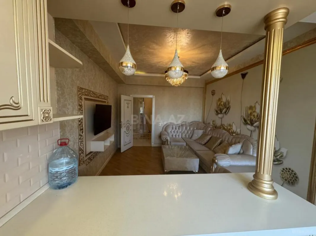 Kirayə verilir 2 otaqlı mənzil 68 m²