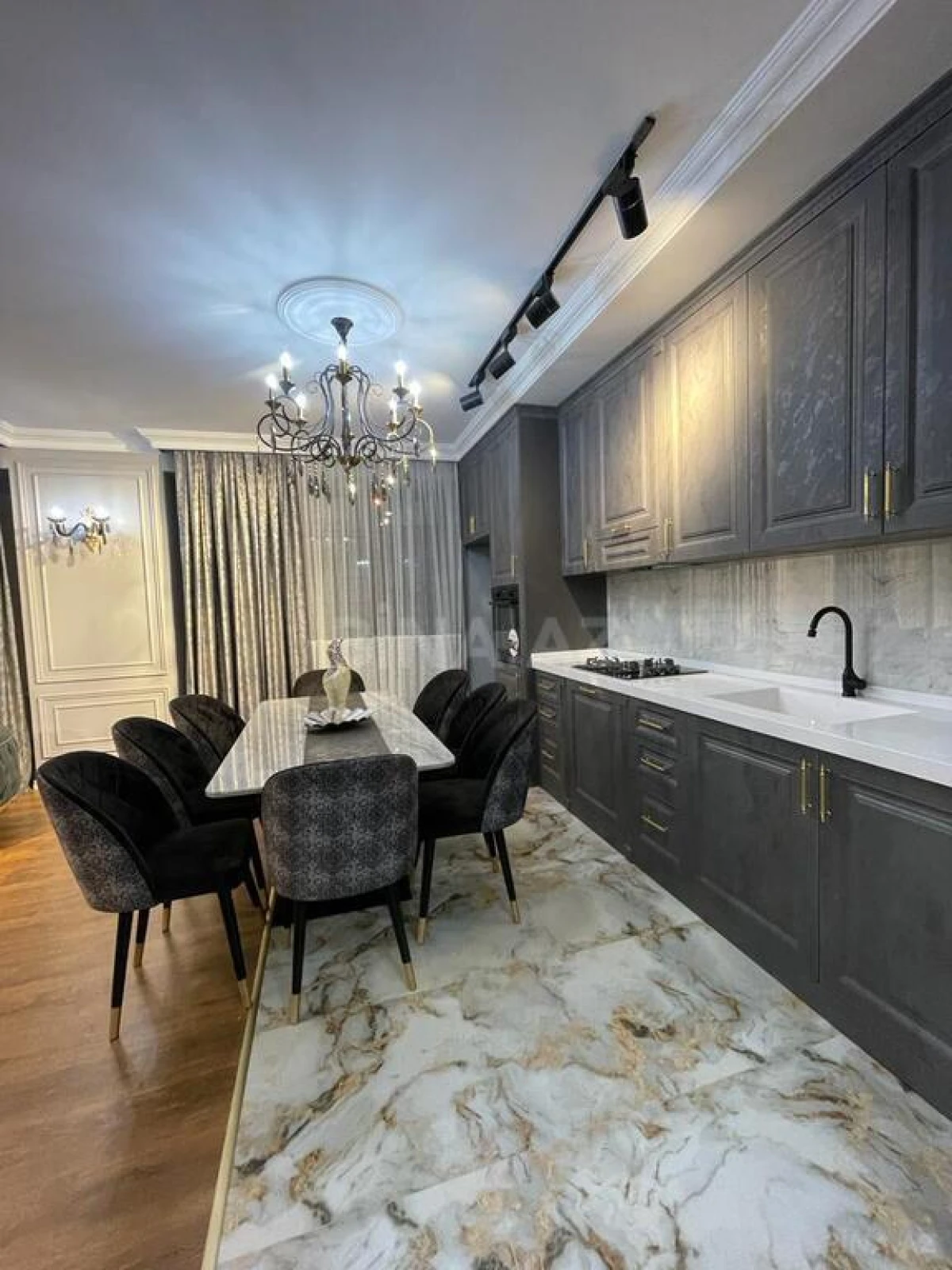 Kirayə verilir 3 otaqlı mənzil 110 m²