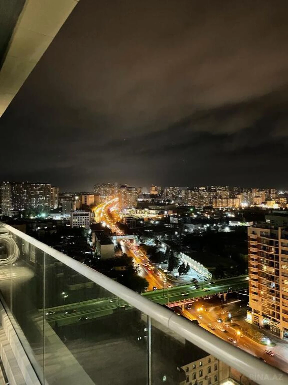 Kirayə verilir 3 otaqlı mənzil 110 m²