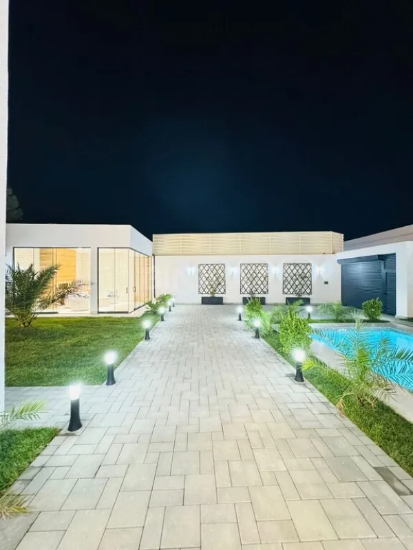Satılır 6 otaqlı həyət evi 300 m²