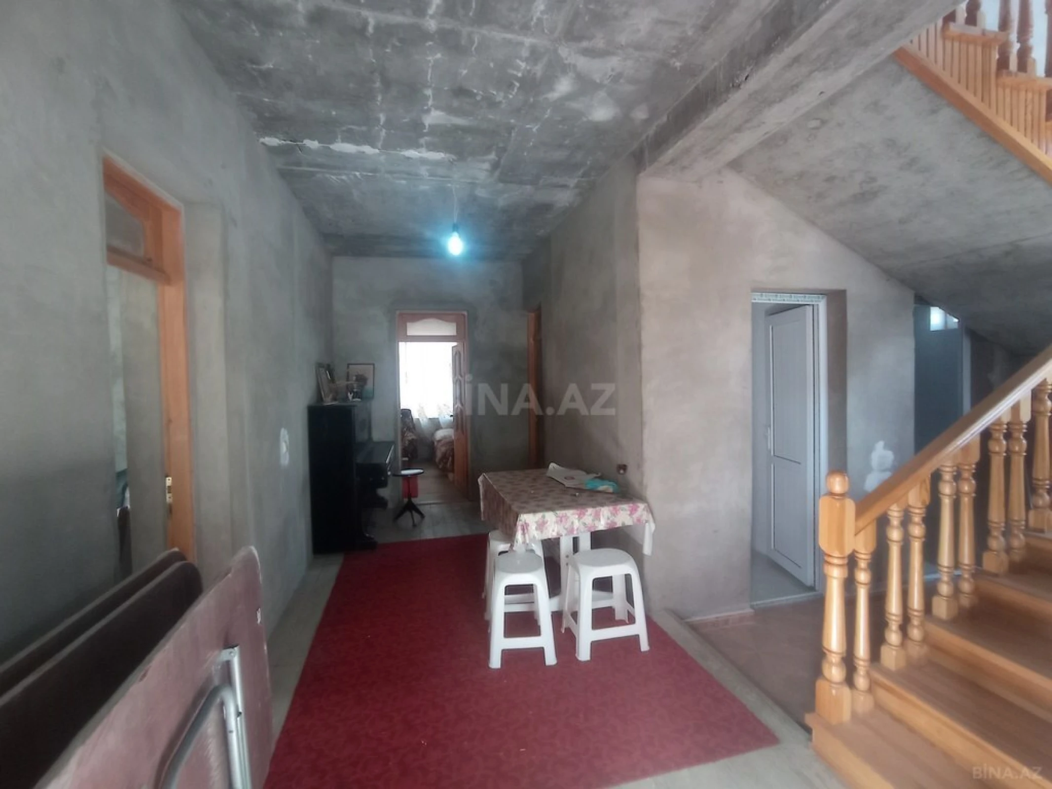 Satılır 6 otaqlı həyət evi 234 m²