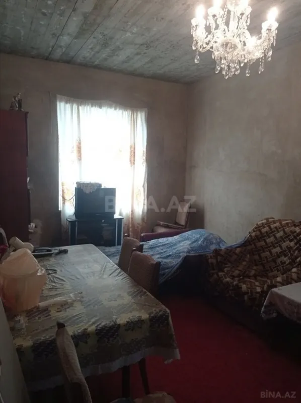 Satılır 6 otaqlı həyət evi 234 m²
