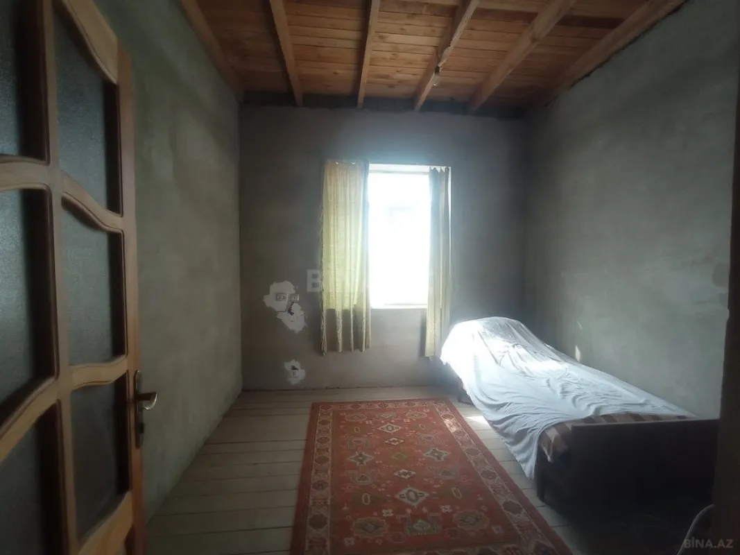 Satılır 6 otaqlı həyət evi 234 m²