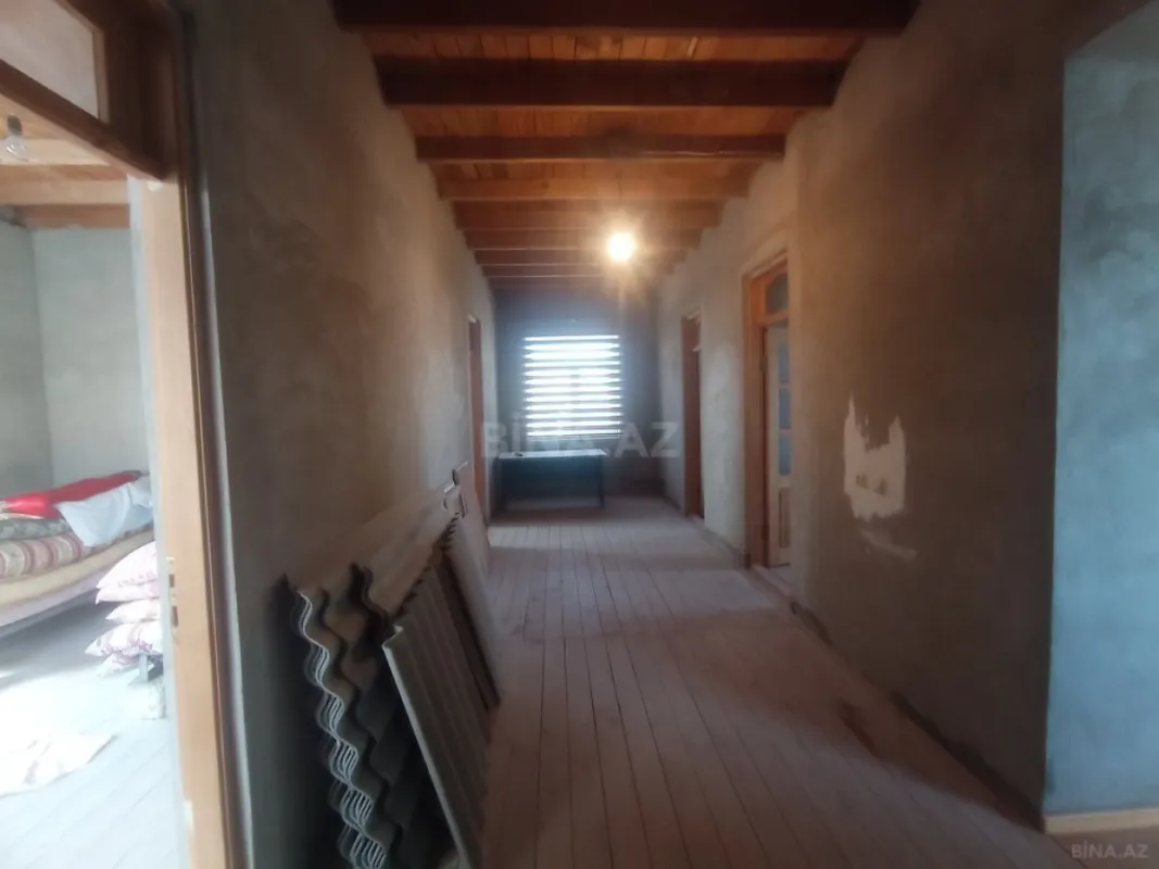 Satılır 6 otaqlı həyət evi 234 m²