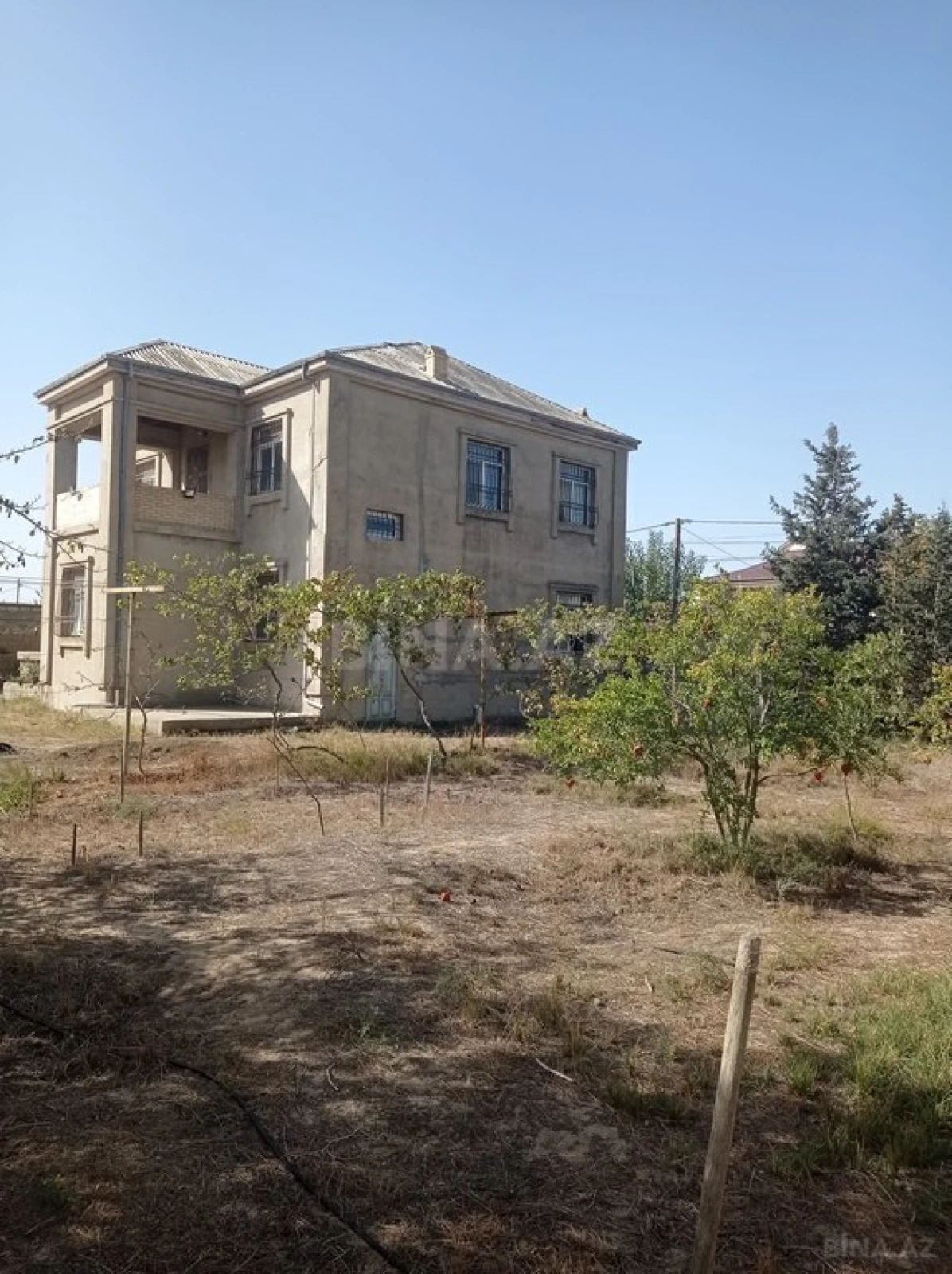 Satılır 6 otaqlı həyət evi 234 m²