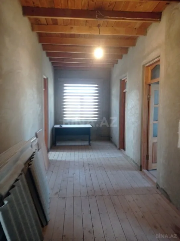 Satılır 6 otaqlı həyət evi 234 m²