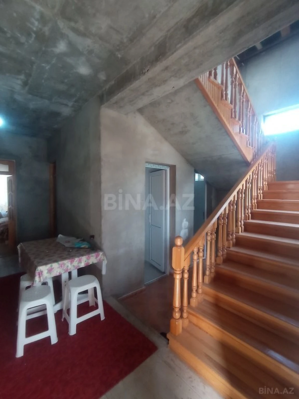 Satılır 6 otaqlı həyət evi 234 m²