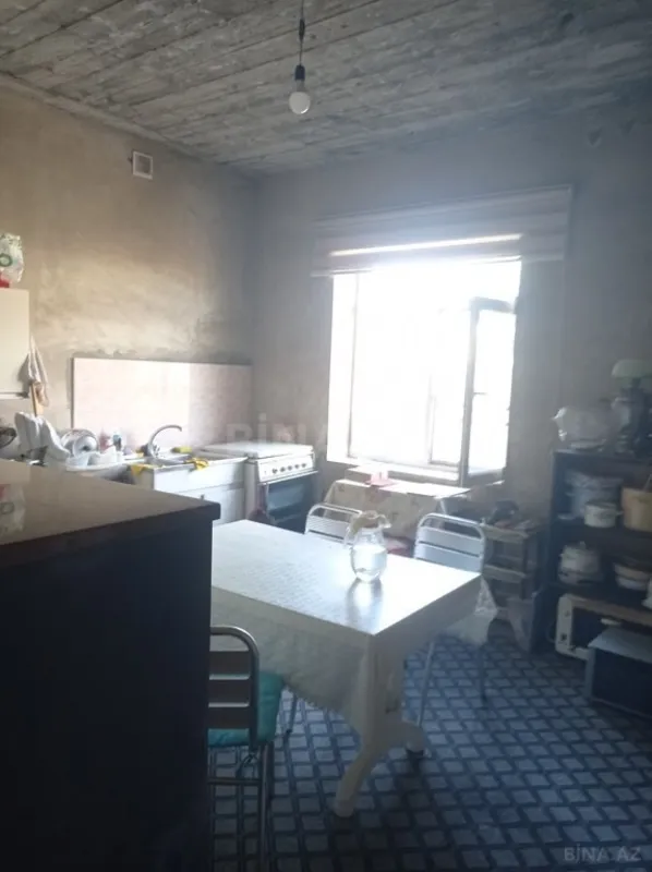 Satılır 6 otaqlı həyət evi 234 m²