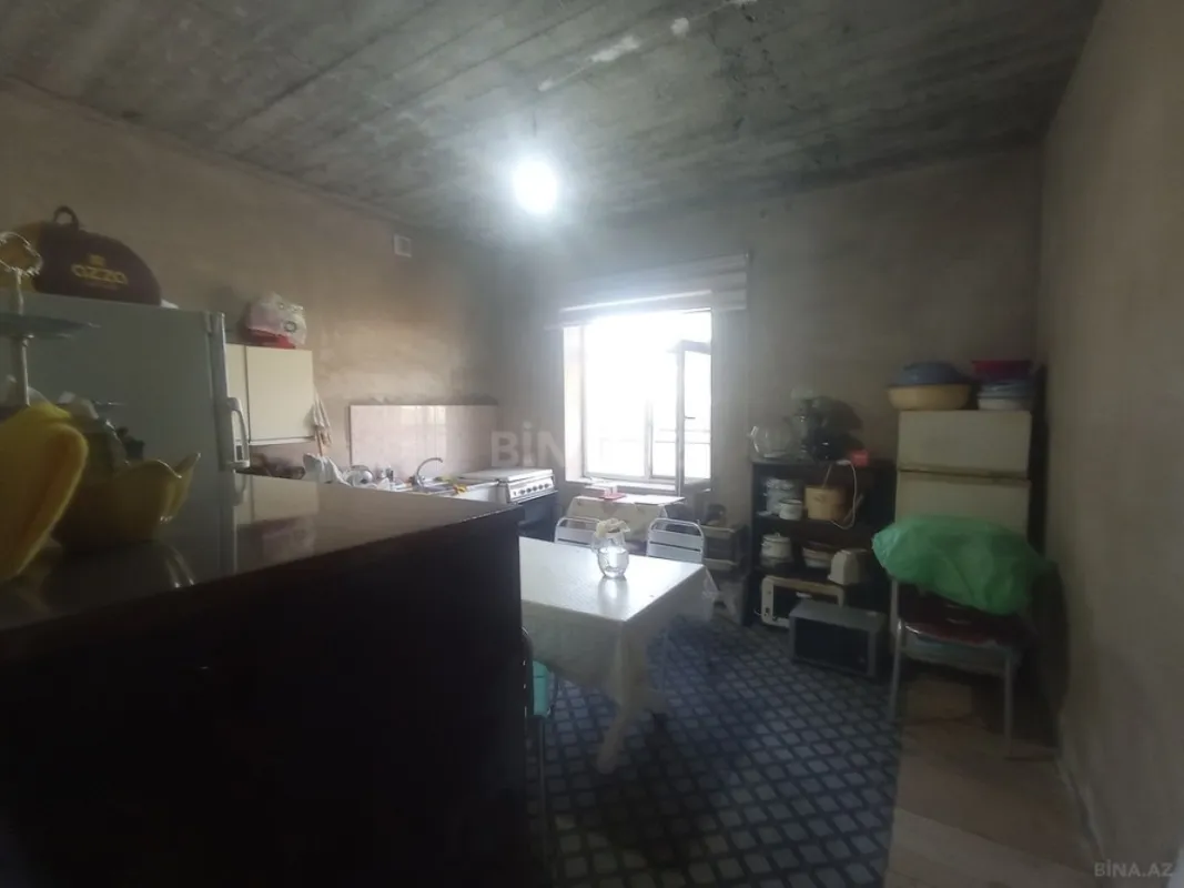 Satılır 6 otaqlı həyət evi 234 m²