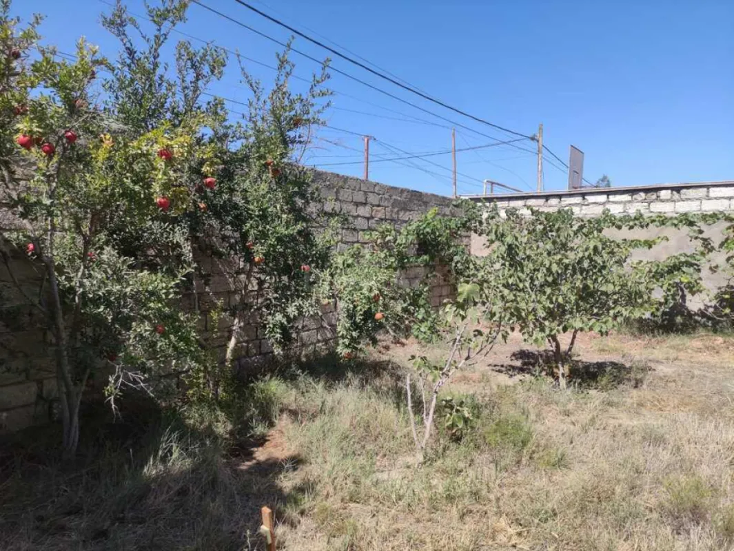 Satılır 6 otaqlı həyət evi 234 m²