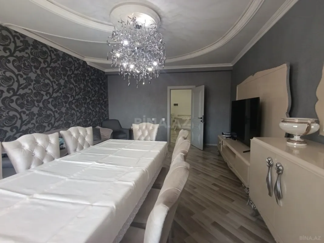 Satılır 3 otaqlı mənzil 115 m²