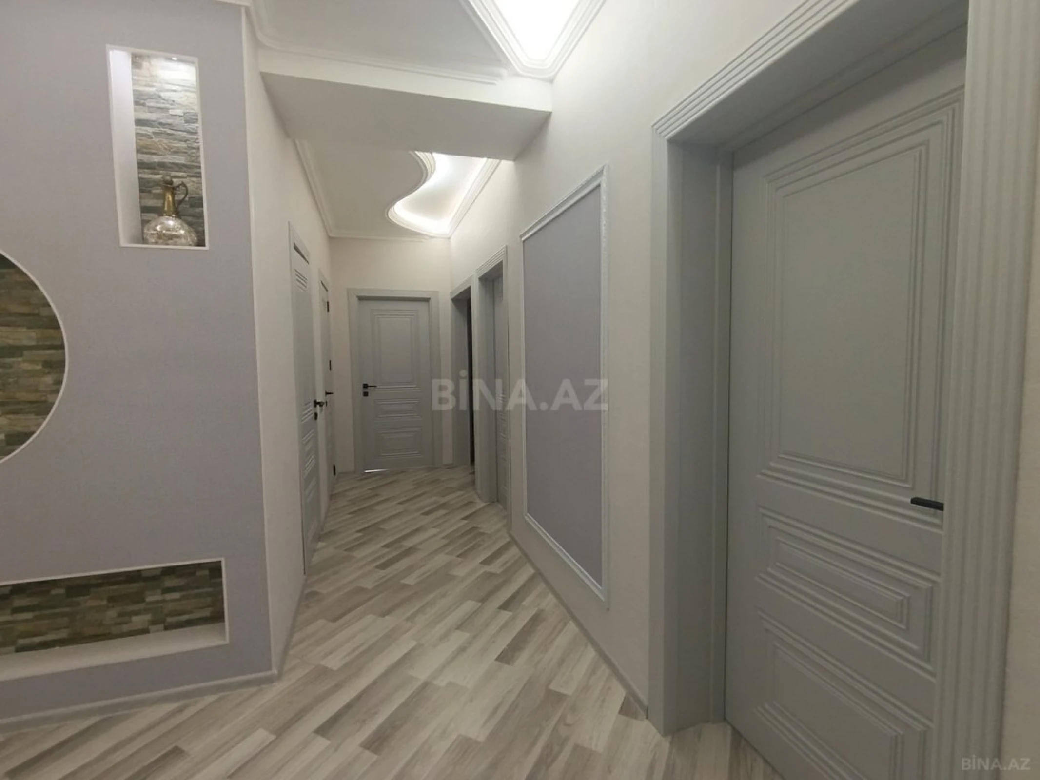 Satılır 3 otaqlı mənzil 115 m²