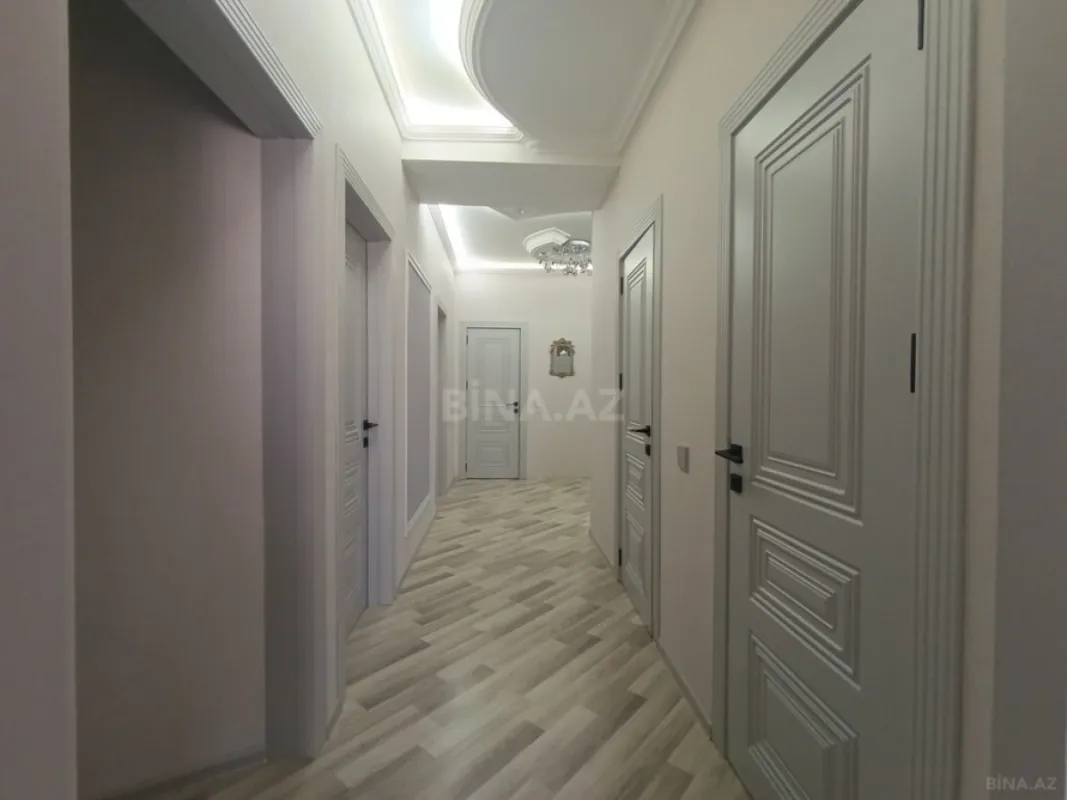 Satılır 3 otaqlı mənzil 115 m²