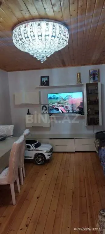 Satılır 6 otaqlı həyət evi 180 m²