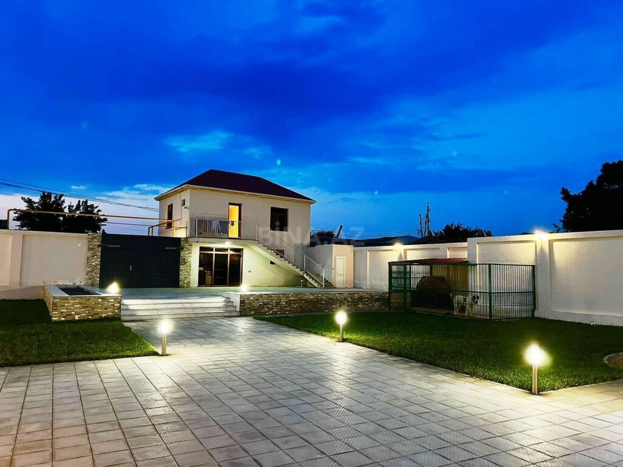 Satılır 6 otaqlı həyət evi 620 m²