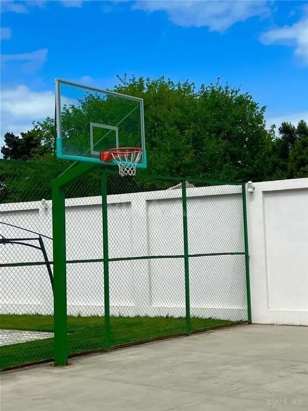 Satılır 6 otaqlı həyət evi 620 m²